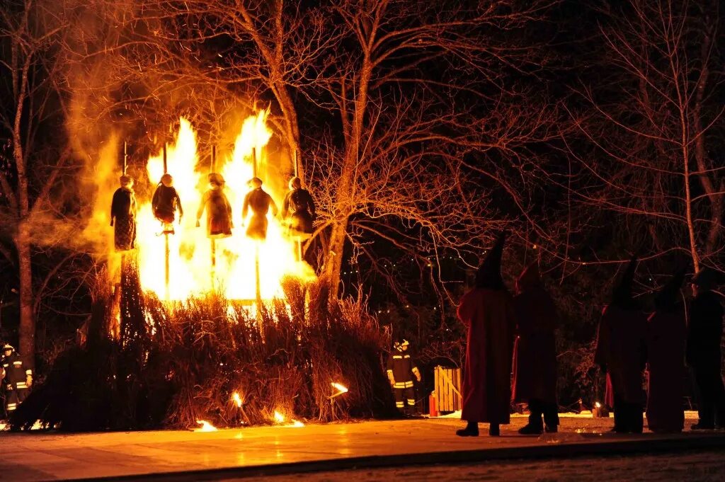 Святая ночь великого шабаша. Вальпургиева ночь картина. Святая ночь великого шабаша. Ночь на 1 мая вальпургиева ночь. 30 апреля вальпургиева ночь.