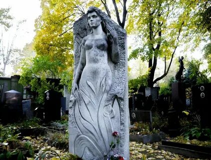 Могила раневской
