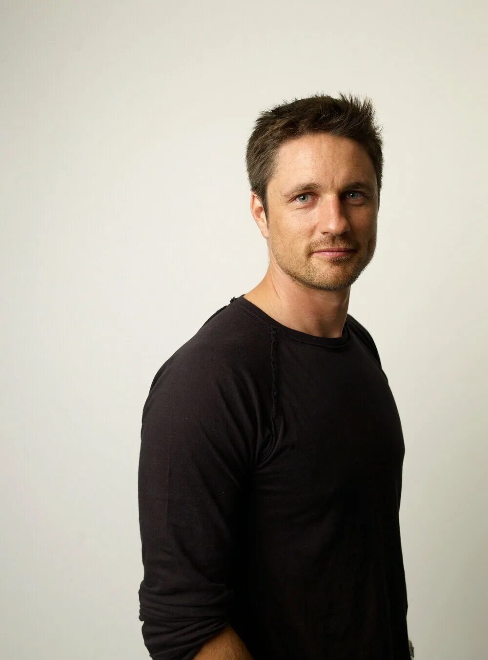 том хендерсон