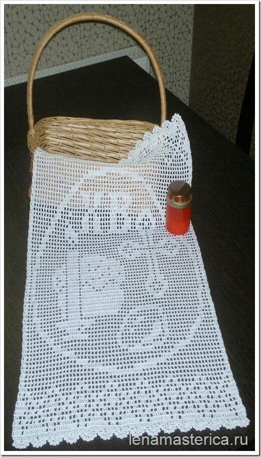 Пасхальная салфетка крючком в технике филейного вязания. Пасхальные салфетки крючком. Пасхальные салфетки в филейной технике. Филейная салфетка к Пасхе. Вязание крючком пасхальные салфетки.