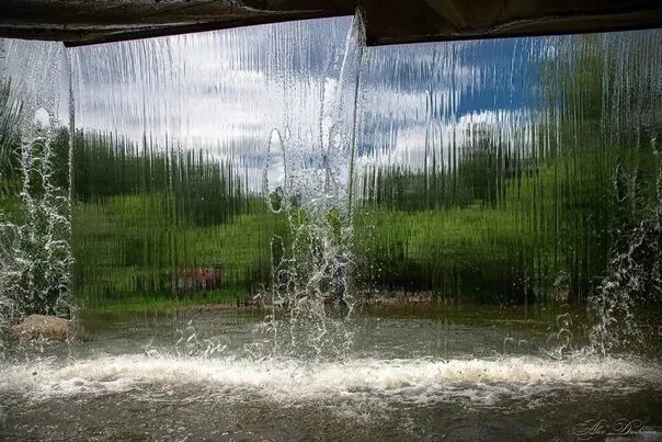 Стеклянный медведский водопад. Стеклянный водопад новосибирская область. Медведский водопад новосибирская. Медведковский водопад что это. Васино новосибирская область водопад.