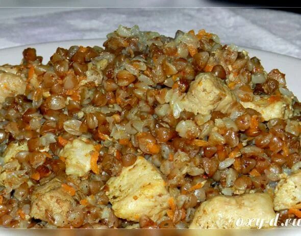 Рецепт свинины с гречкой в духовке. Гречка по купечески в духовке. гречка с мясом в духовке. гречка по-купечески в мультиварке. гречка с картошкой.