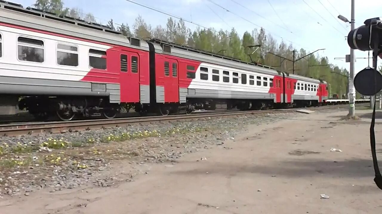 Эт2эм 003 карелия. Эт2эм 003 карелия. Эт2м-057. Электричка сосново девяткино. Электричка спб васкелово сегодня.