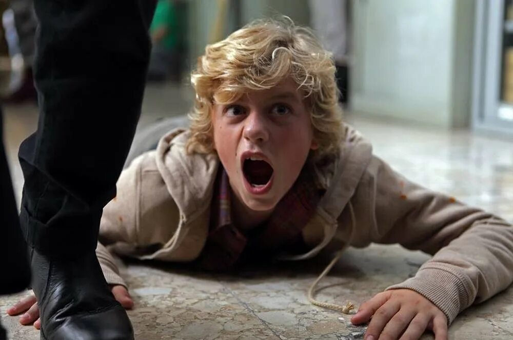 Невидимый мальчик 2014 триллер. Невидимый мальчик фильм 2018. Манга полный объем. Невидимка невидимый мальчик 2014. Фильм the invisible boy 2014.