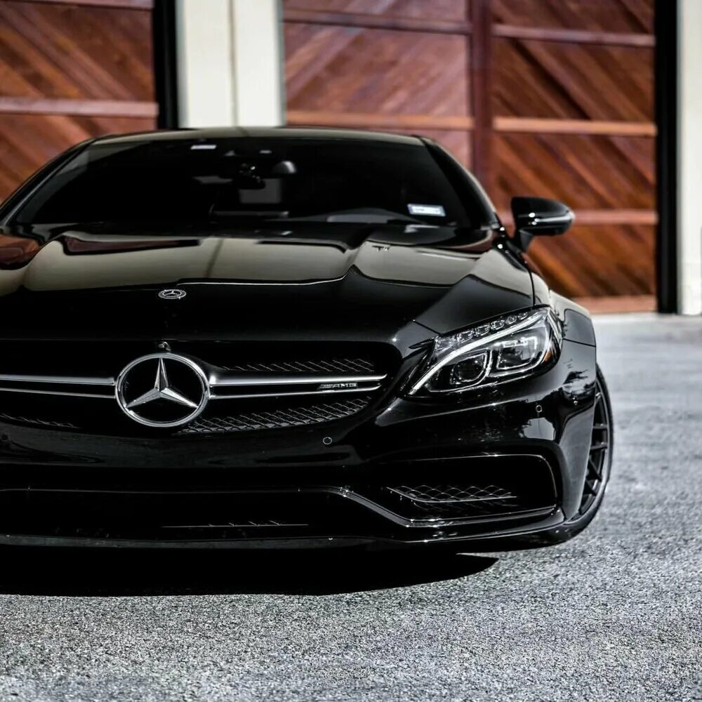 Mercedes w222. Мерседес-бенц amg 63 черный. Мерс 523. Mercedes sl65 amg. Мерен или мерин.