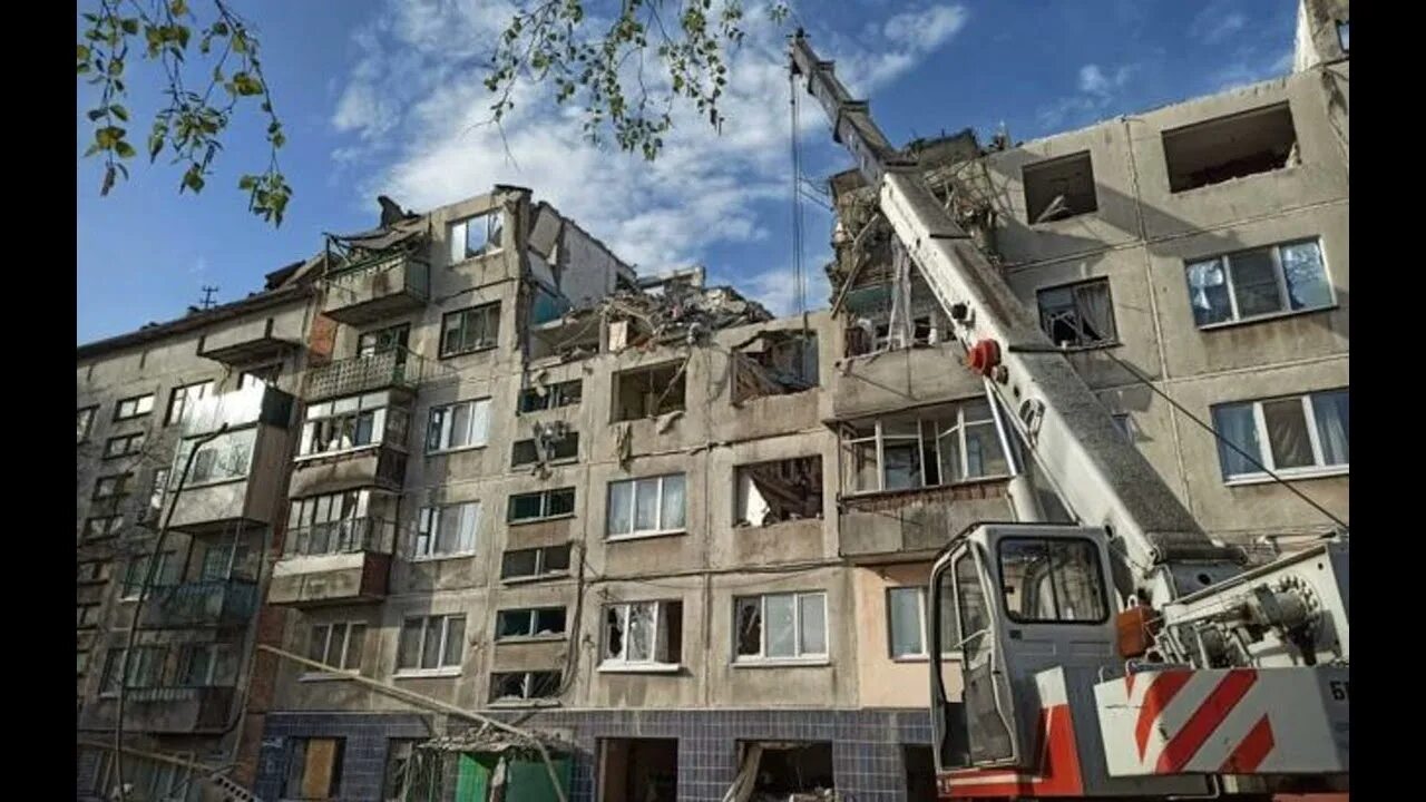 Славянск после обстрела. Торская славянск. Разрушенные дома. Жители многоэтажек. Славянск 2022.