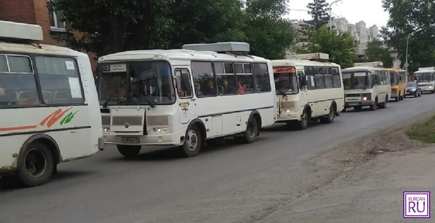 Автобус Курган Мокроусово. Макушино Курган автобус. Курган автобус 13. Дачный автобус Курган.