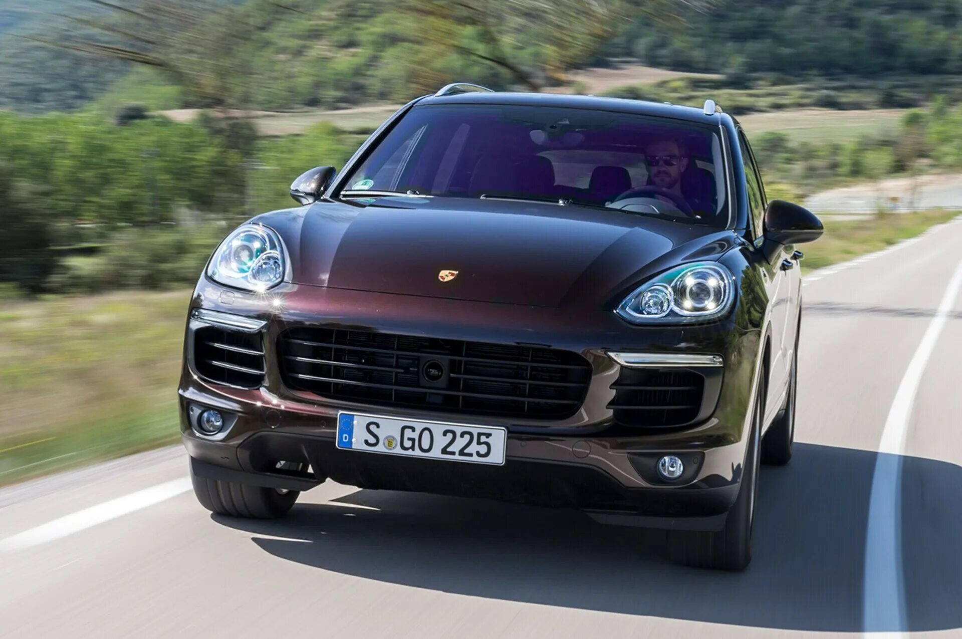 Как выглядит кайен. Порше кайен. коэн порше кайен. porsche cayenne 2015. машина порш порш кайен.
