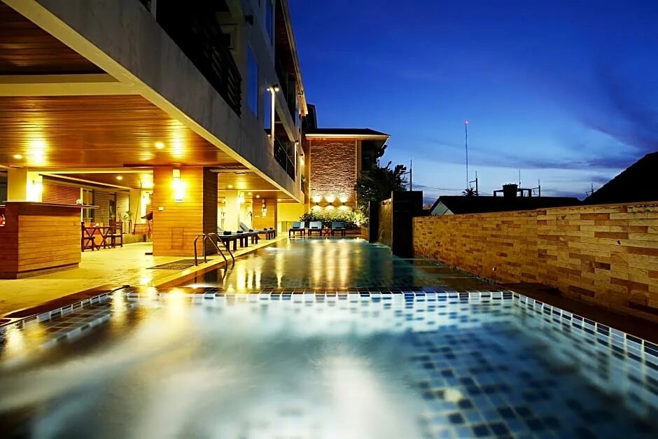 Baramee resort. Baramee resortel 3. барами резорт патонг. baramee resortel 3* (patong). baramee resort 3 глубина бассейна.