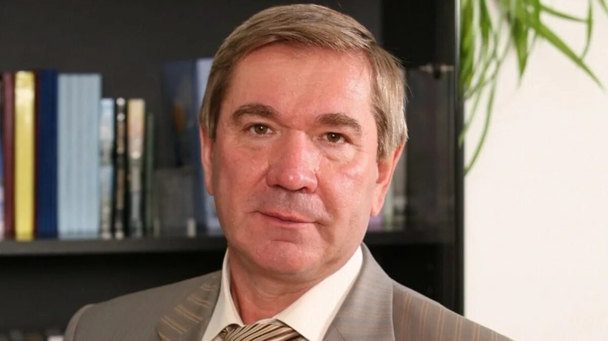 Директор уходит в отставку. Директор уходит в отставку. Простнева ольга владимировна тюмень. Невоструев григорий сергеевич хмао. Директор департамента жкх курган.