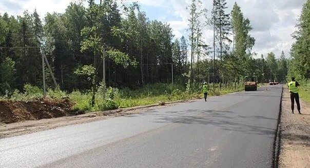 За 3 недели отремонтировали 58 км дороги. Дорога Мга-Луга. Казань дороги. Дороги «Павлово-Мга-шапки-Любань-Оредеж-Луга». Дорога РФ.