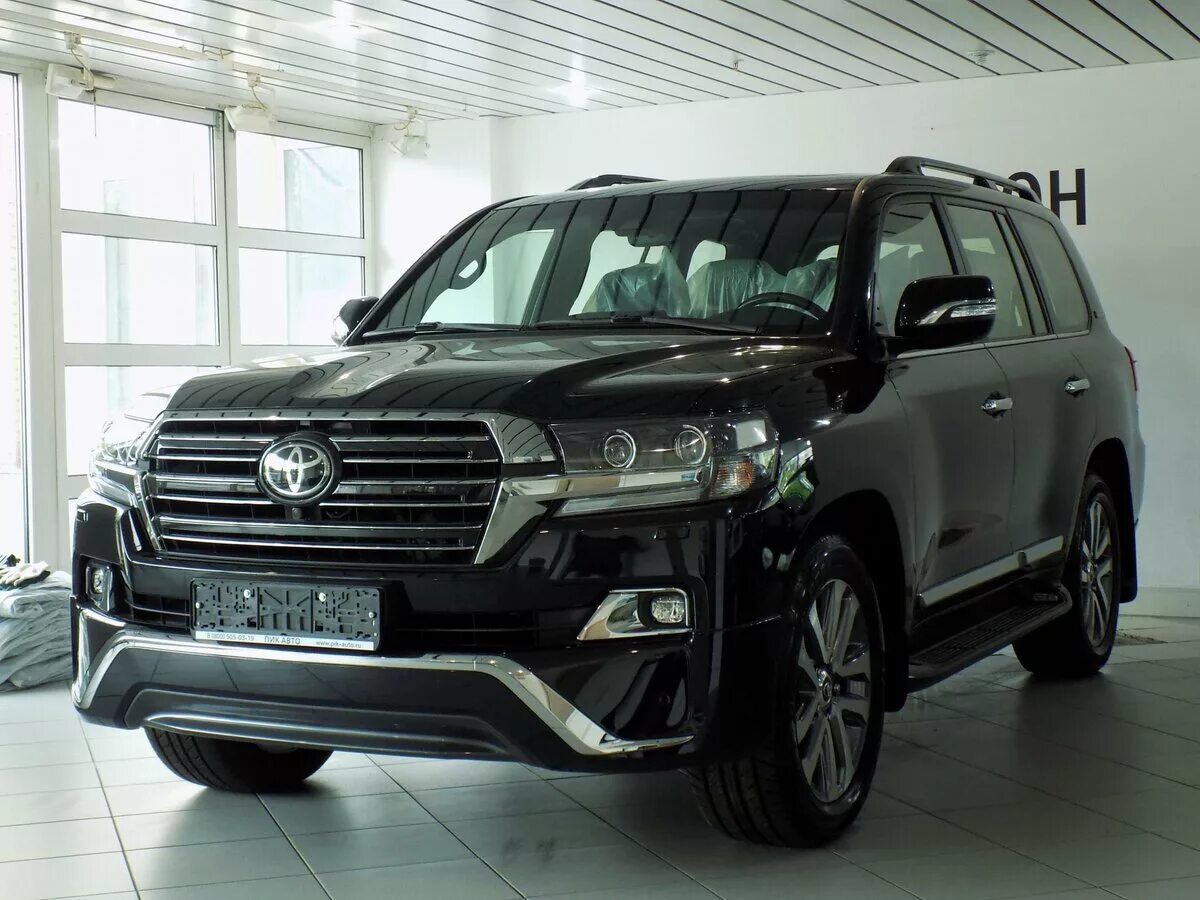 Двухсотка. Toyota Land Cruiser 2017. Тойота ландкрузер 200 новый. Тойота ленд Крузер 200 2017. Toyota Land Cruiser 200 2017 черный.