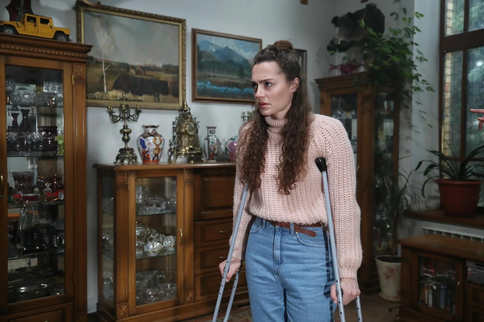 Алиса новости пожалуйста. Алиса новости пожалуйста. Алиса теплякова 1 сентября. Алиса голдман. Алиса новости пожалуйста.