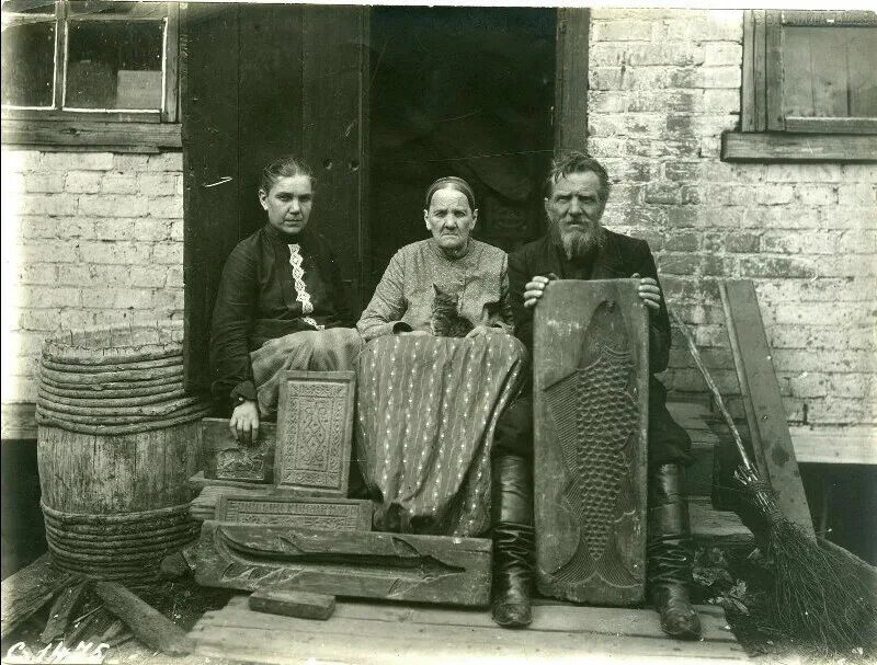 Крестьян использовавших наемный труд и технику. Дореволюционный рабочий.