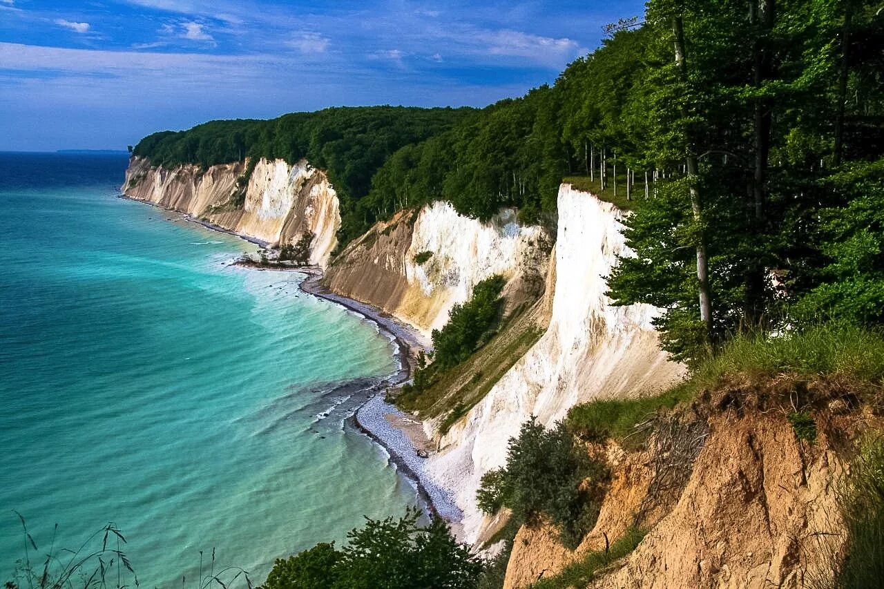 Остров рюген в балтийском. Остров рюген. балтийское море рюген. балтийское побережье, остров рюген. остров рюген (северное побережье германии).