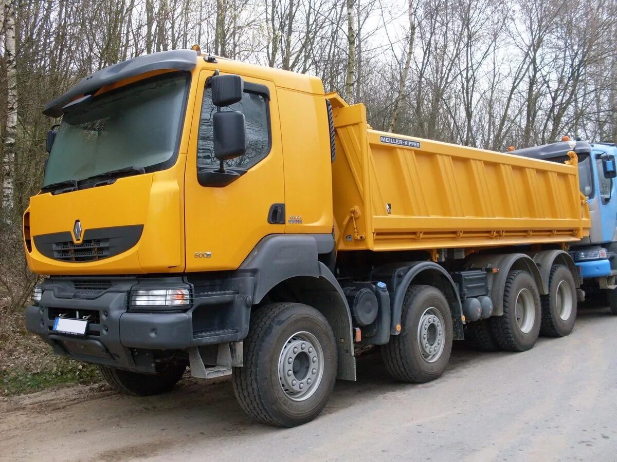 Самосвал renault. Рено самосвал 8х4. Renault Kerax самосвал. Рено 4х осный самосвал. Рено Керакс 8х4.