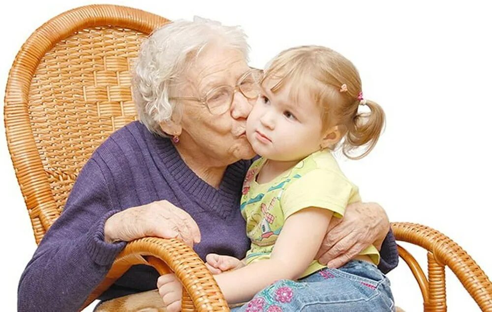 Бабушка с внуками. Внучек суффикс. Бабушка и внук. Как правильно писать помогает. Внучок или внучек.