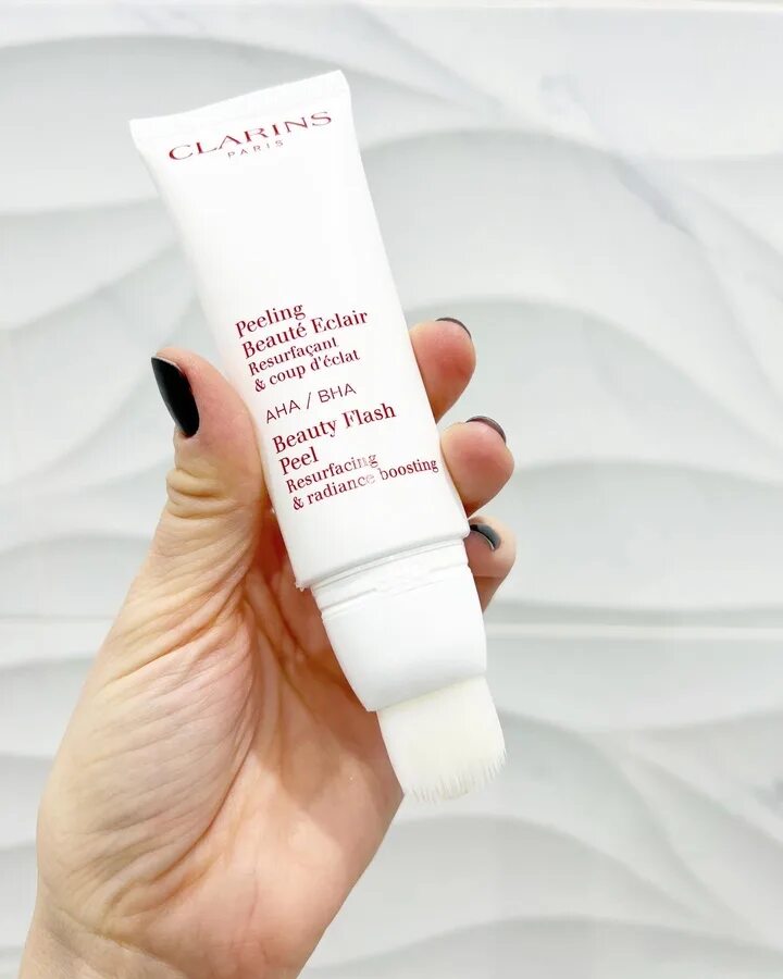 Пилинг clarins. Пилинг clarins