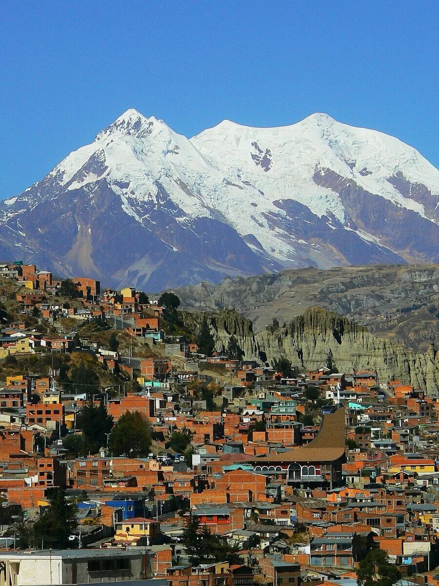 Пасет город. Боливия столица ла-пас. Столица Боливии ла пас или сукре. Южная Америка Анды ла пас. Ла-пас Боливия достопримечательности.