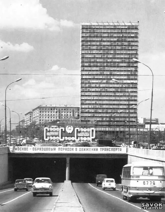 Ленинградский просп 70 москва. Ленинградский проспект 90-е. Алкон ленинградский проспект. Ленинградский просп 70 москва. Ленинградское шоссе в 90е.