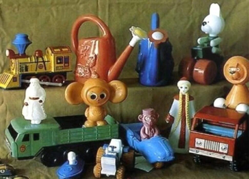 Сыграем в игру игрушки. Старые игрушки. детские игрушки советского периода. старинные игрушки для детей. игрушки советского детства.