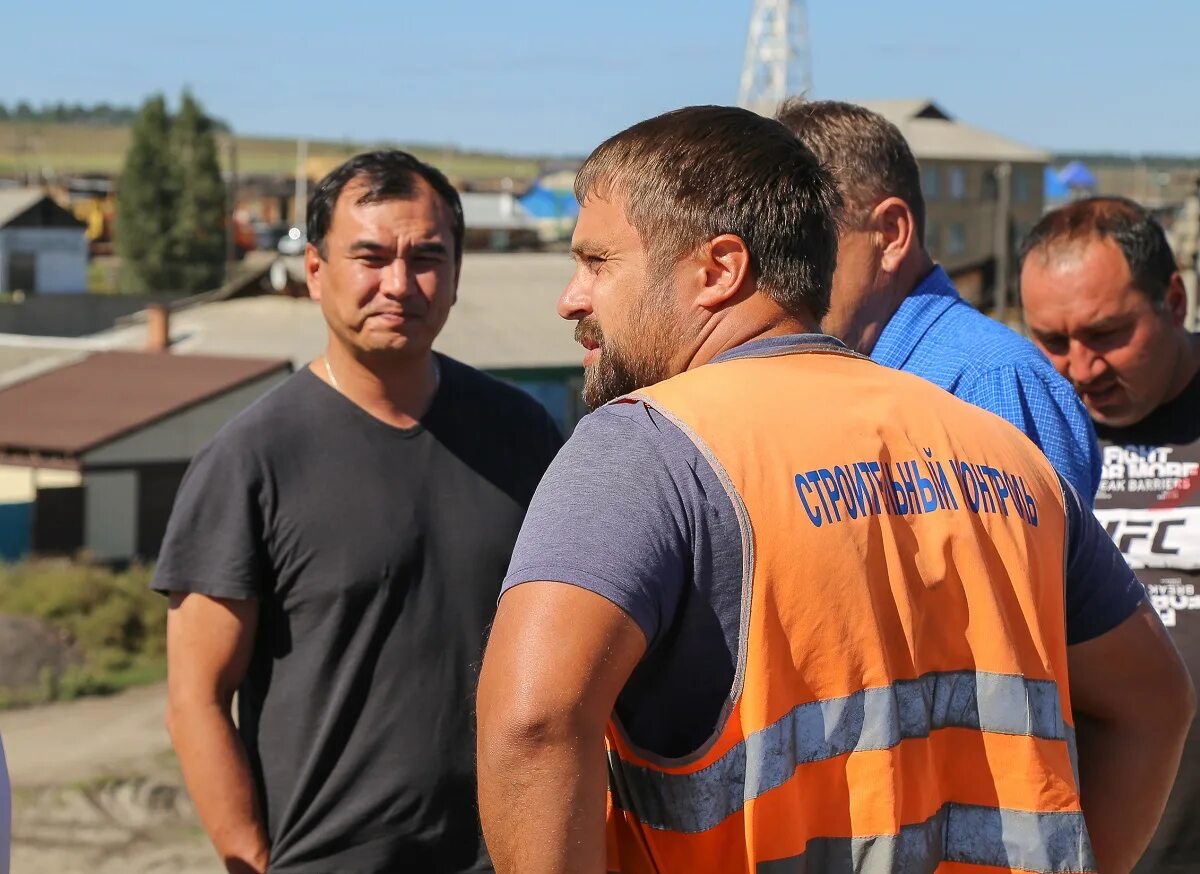 10 регионов с наименьшим давлением на бизнес. Студенческая аудитория. Колесов роман андреевич иркутск. News38. Фото директора мупескх зарайска 2023 год.