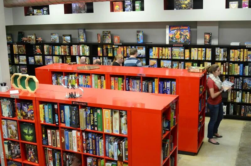 Игры без библиотеки. Хранение настольных игр. Настольная игра Library. Настольные игры в библиотеке. Library in game.