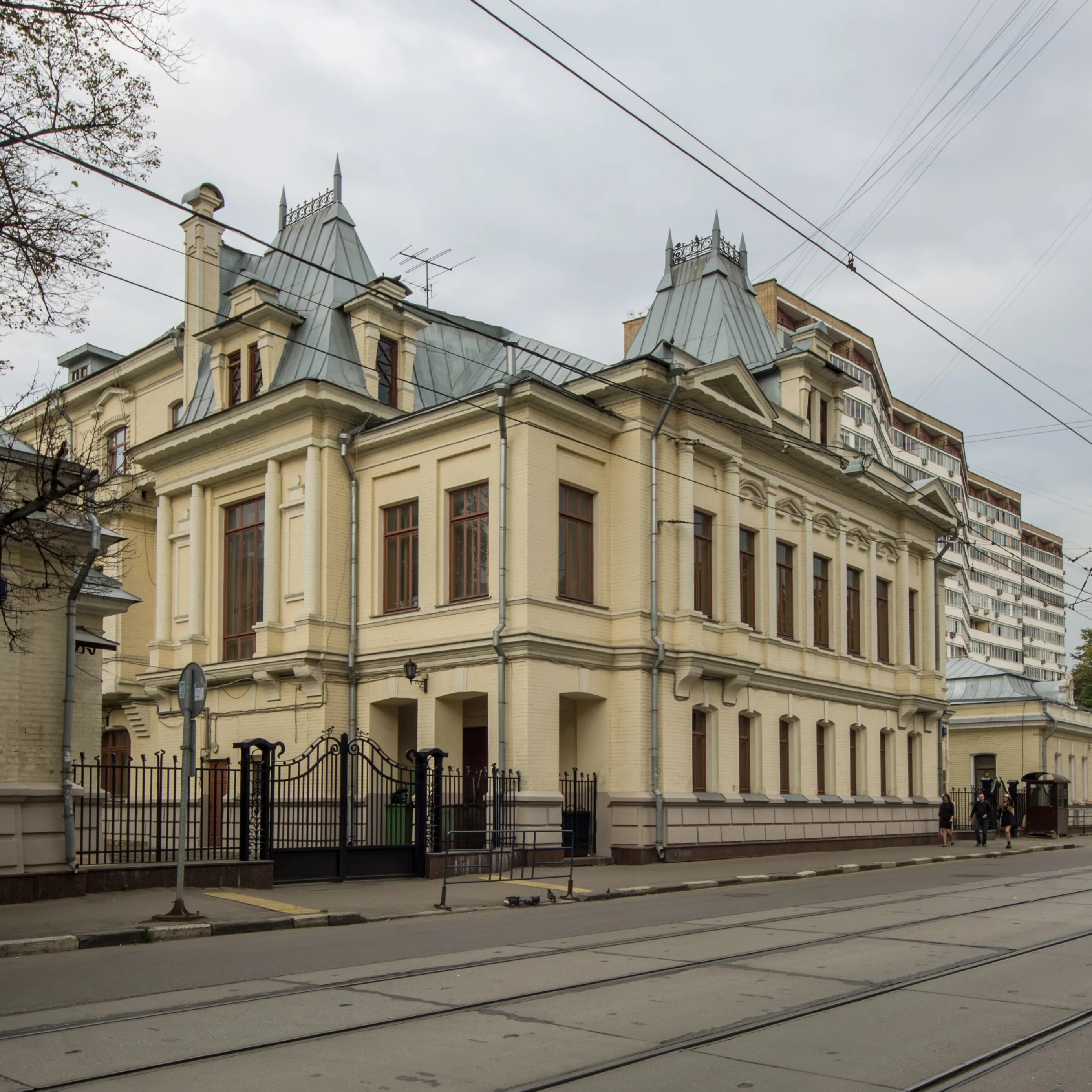 Городская усадьба а.в. Целибеевой - м.д. карповой. Усадьбы Новокузнецкая. Новокузнецкая улица 11/13. Улица Новокузнецкая усадьба. Городская усадьба маршака