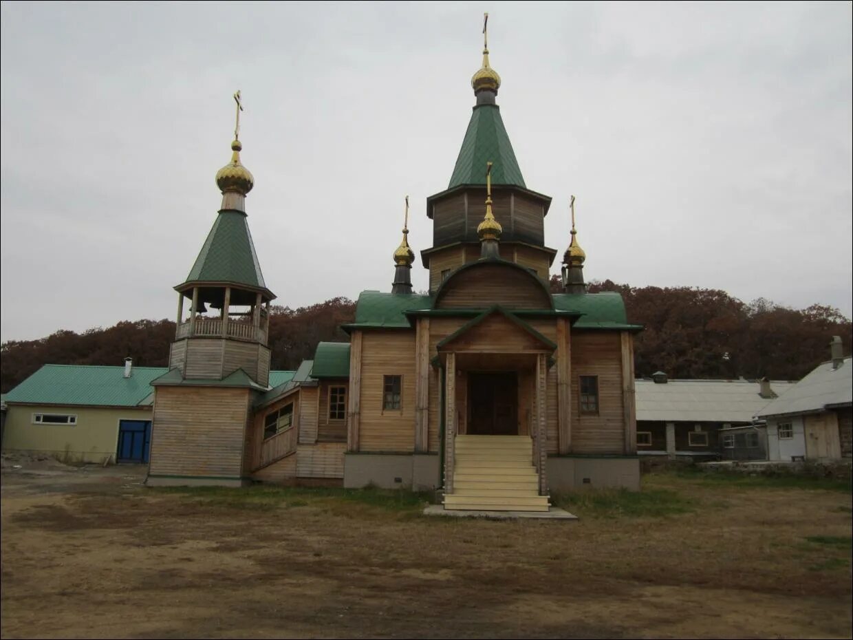 Свято-Троицкий Николаевский монастырь Приморский край. Свято-Троицкий Николаевский монастырь горные ключи. Храм горные ключи Приморский край. Шмаковский монастырь Приморский край. Свято троицкий приморский