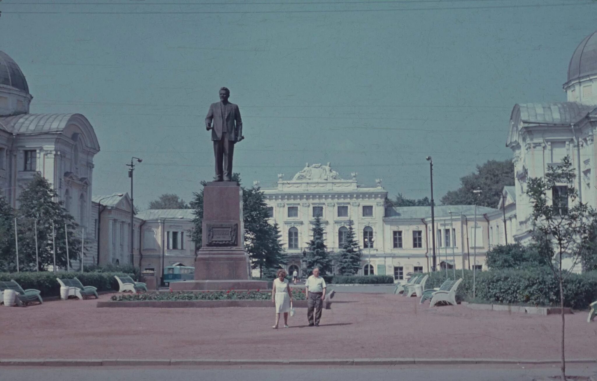 Как называлась тверь в советское время. Город калинин 1960е. город калинин памятник калинину. калинин тверь ссср. город калинин (тверь).