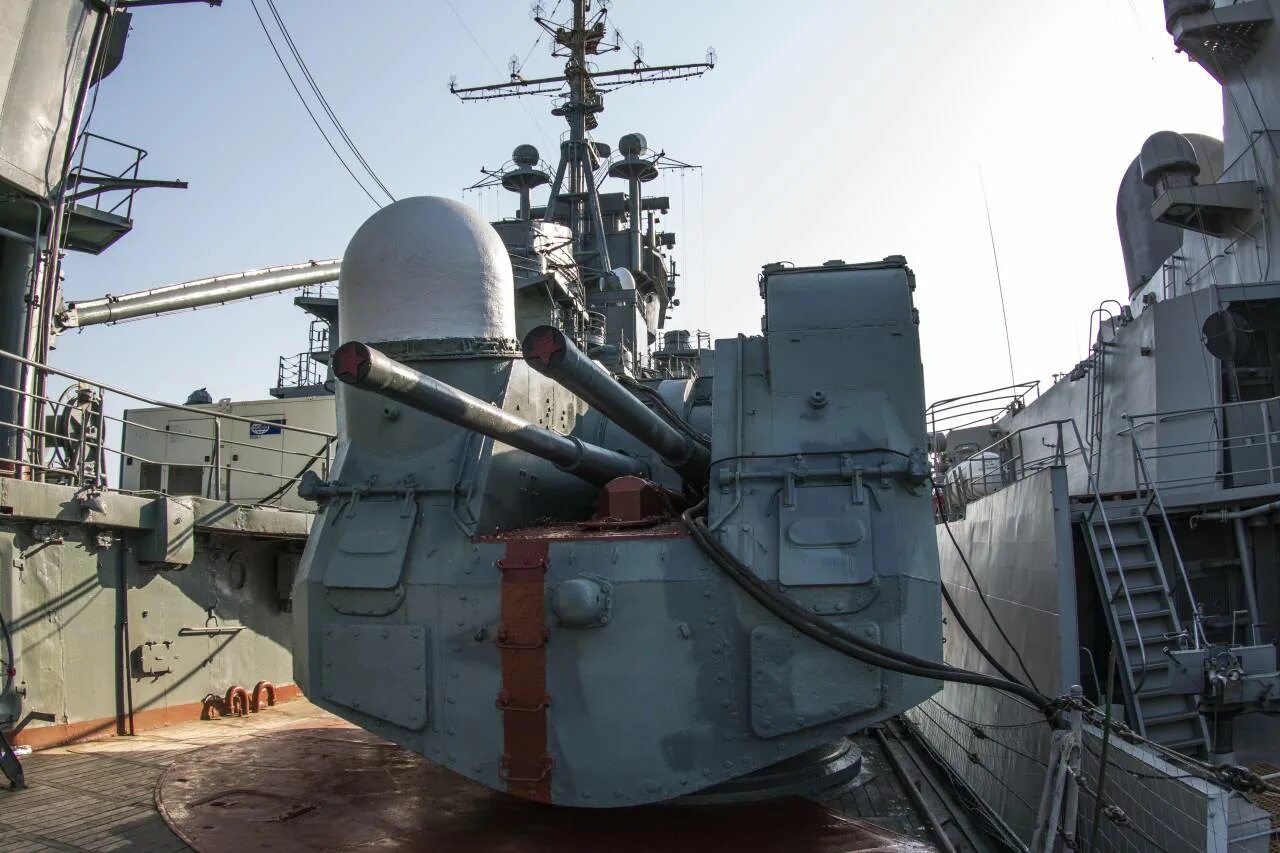 Ркр слава. Крейсер москва 2022. П-500 базальт п-1000 вулкан. Крейсер в новороссийске имени михаила кутузова. Крейсер 500.