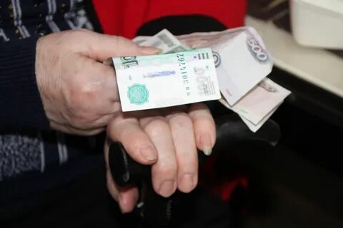 Кому повысят с 1