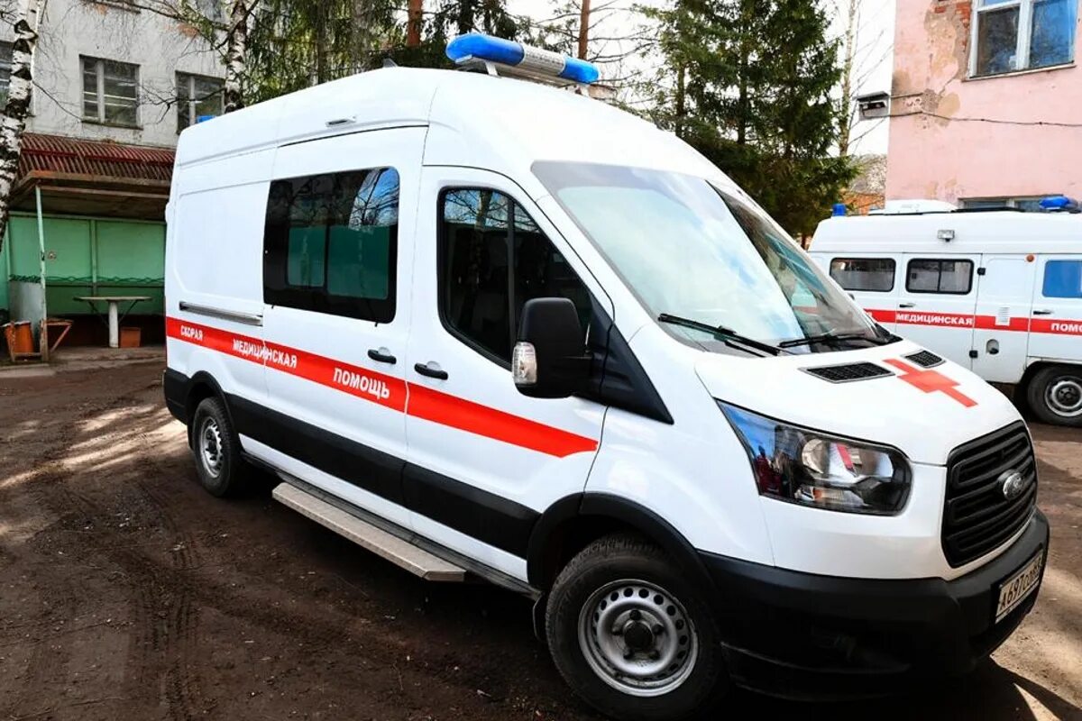 С пучкова. Станция скорой медицинской помощи серпухов. Медицинская 6 в жигулевске. Смешная машина скорой помощи. Скорая жигулевск.