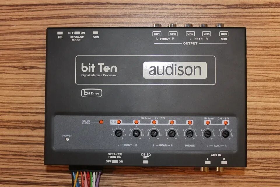 Audison bit ten. Звуковой процессор Audison bit ten. Audison bit one процессор. Аудио процессор для автомобиля Audison bit ten. Ak7604 звуковой процессор.