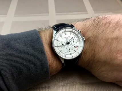 Grey watch