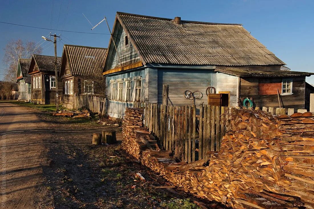 Village create. Российская деревня. Деревенская улочка. Деревенский домик. Старинная деревня.