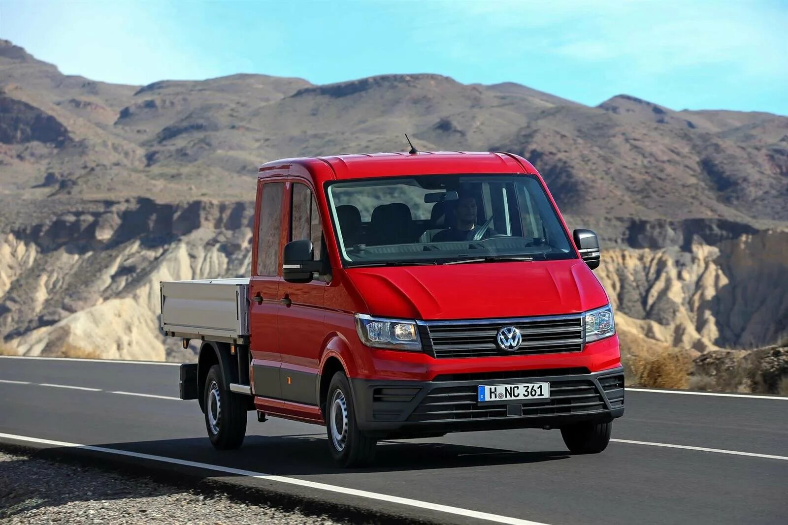 Volkswagen грузовой. Фольксваген Крафтер грузовой. Volkswagen Crafter грузовой. Фольксваген Крафтер бортовой. Volkswagen Crafter бортовой.