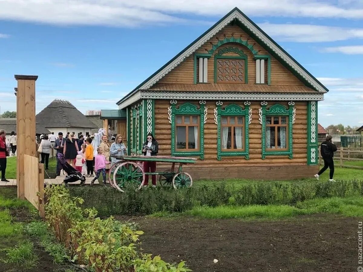Парк дружбы самара. Этно парк самара. Парк дружбы народов самара. Этно парк самара. Самара национальная деревня этнокультурный комплекс.