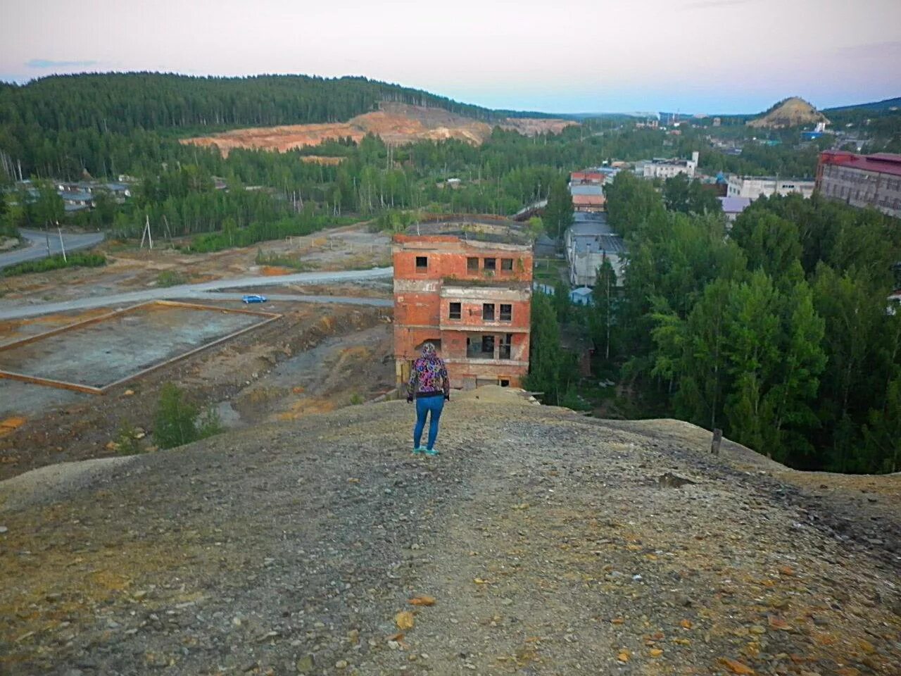 Дегтярск свердловская область купить. Дегтярск Свердловская область. Город Дегтярск Свердловской области. Свердловская область город Дегтярск достопримечательности. Достопримечательности г. Дегтярск.