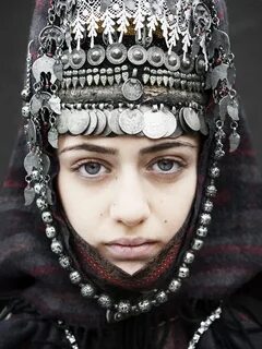 Черные глаза на армянском