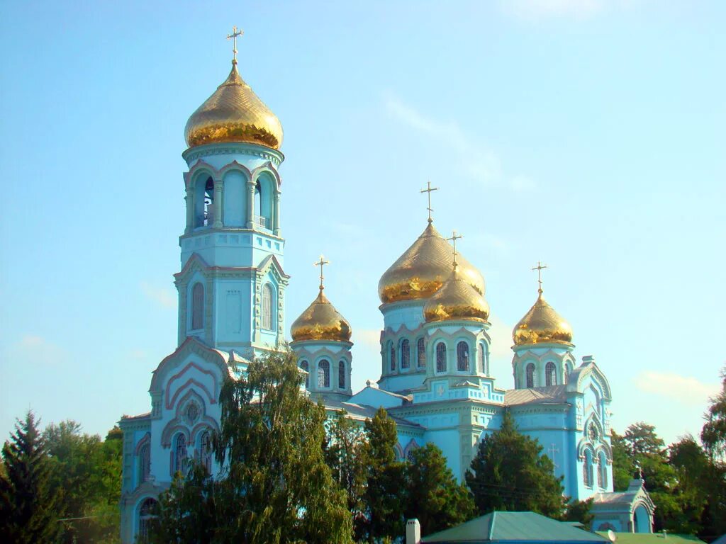 Храм курганинск. Курганинск храм Вознесения. Свято-Вознесенский храм города Курганинск. Храм Вознесения Господня Курганинск.