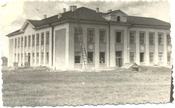 Начальная школа кирс. Устье угольское. Устье угольское. Устье угольское. Устье-угольская школа здание.