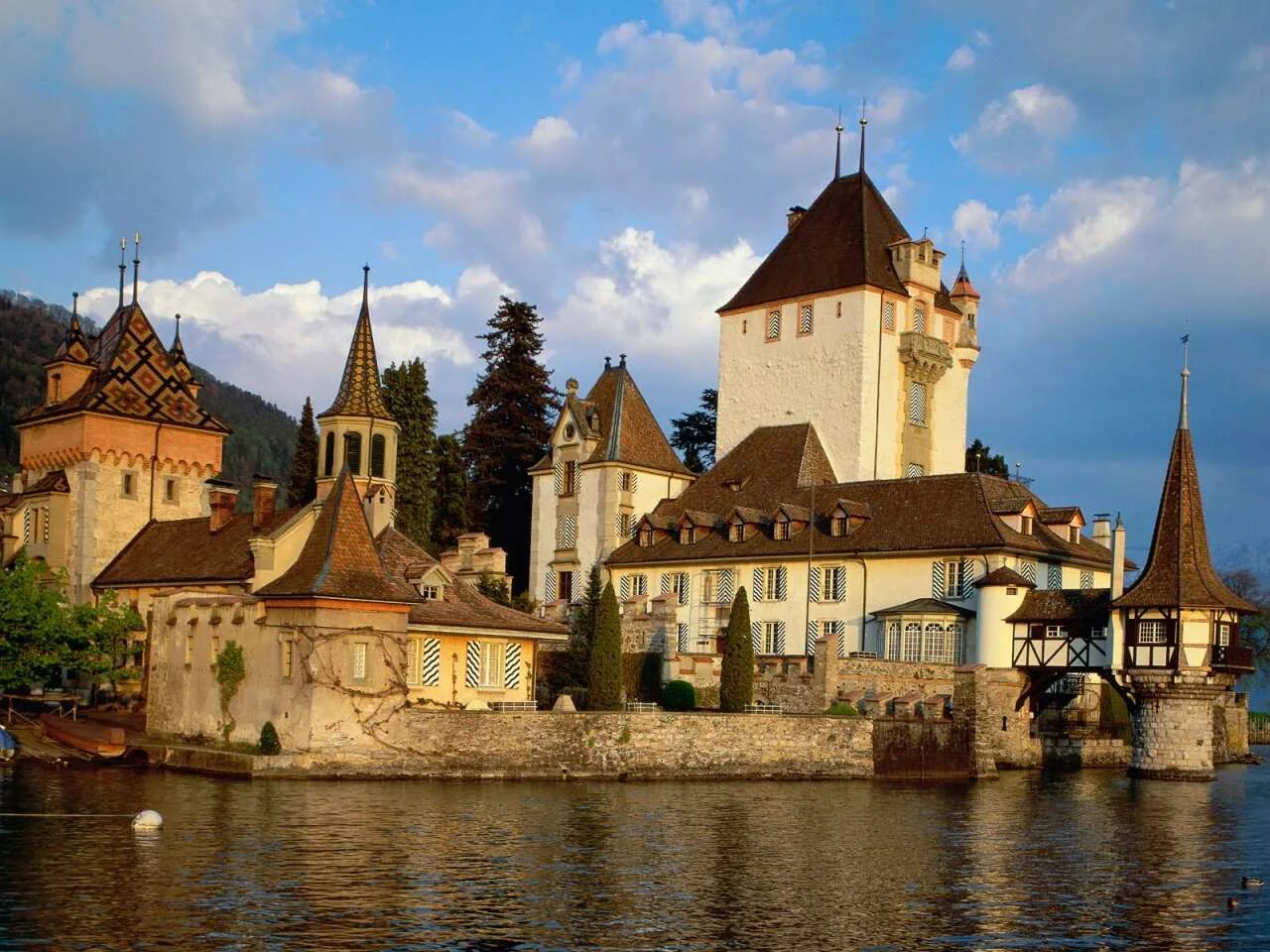 Castle lake