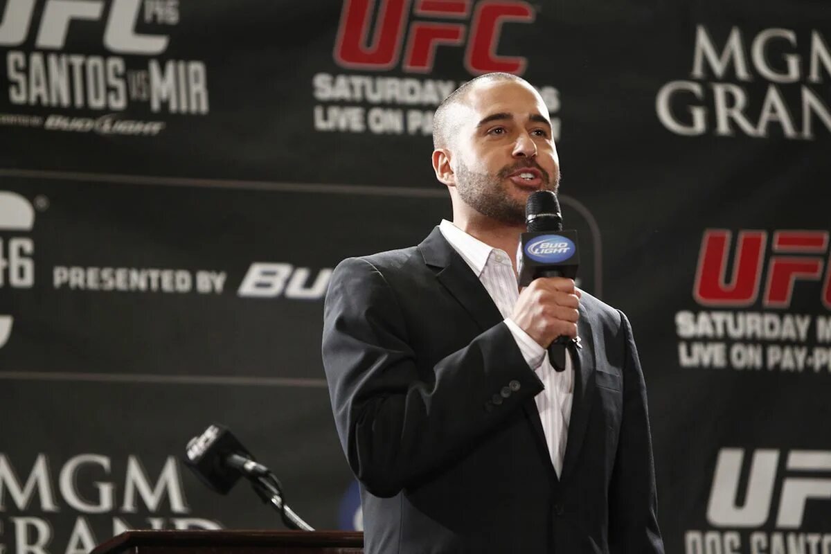 Комментаторы ufc. Джон аник ufc. комментаторы mma. джон аник и джо роган.