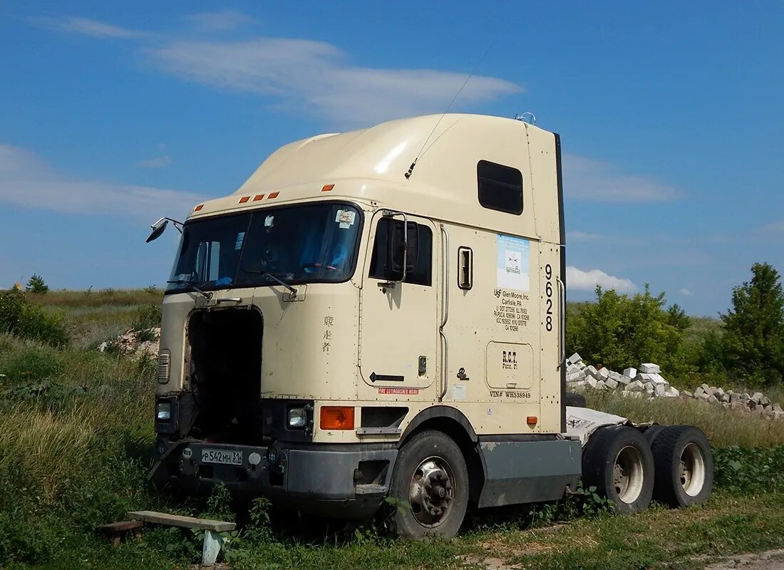 Интернационал 32. International 9800. тягач интернешнл 9800. грузовик интернационал 9800. international 9800 1998.