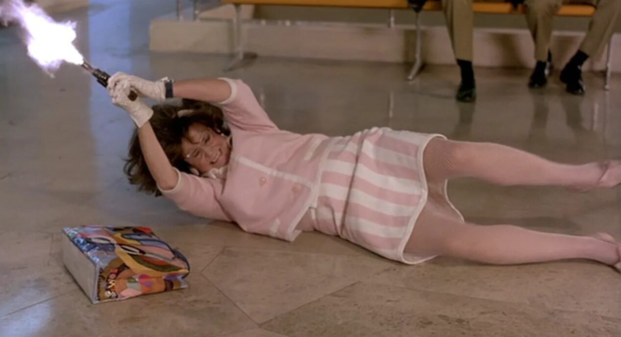 танцует женщина на грани нервного. «женщины на грани нервного срыва», педро альмадовар, 1988. танцует женщина на грани нервного. женщины на грани нервного срыва 1988. альмодовар женщины на грани нервного срыва.