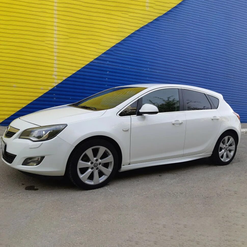 Пороги для Opel Astra j. Opel Astra j 2011. Пороги Irmsher Opel Astra j. Пороги opel astra