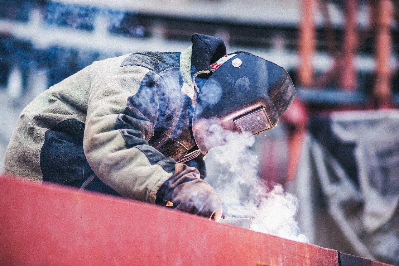 сварка электромонтер. сварка сварщик. специалист сварочного производства. сварщик. сварщик.