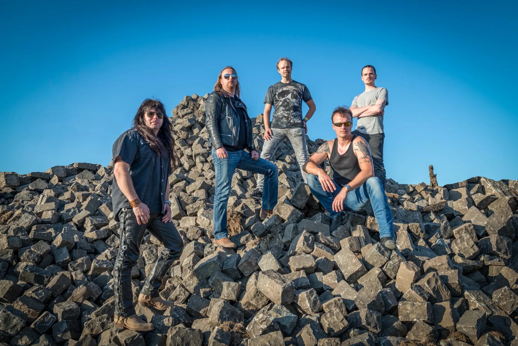 Остров дискография. Ostrogoth band. thorium band. thorium - empires in the sun. группа ткани тела дискография.