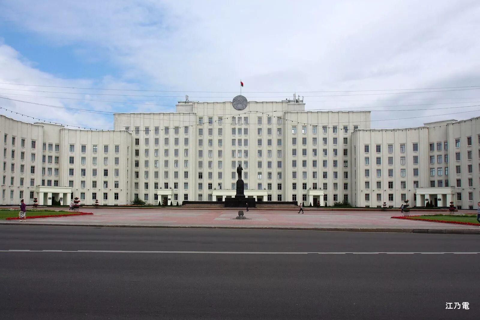 Запись могилев. Дом советов могилев. дом правительства могилев. площадь ленина могилев. могилев дом советов памятник.